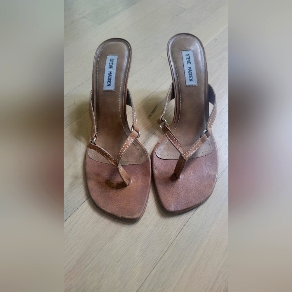 Steve Madden Tan Sandals with Bow Detail